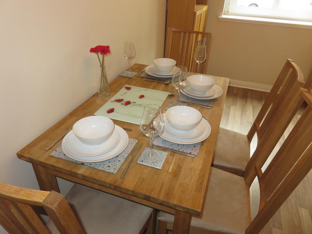 Waverley Park Apartment Edinburgh Room photo
